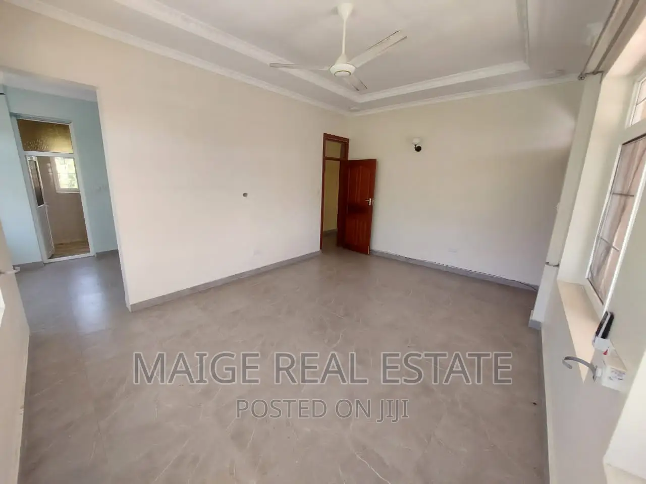 4bdrm Duplex in Ada Estate for rent