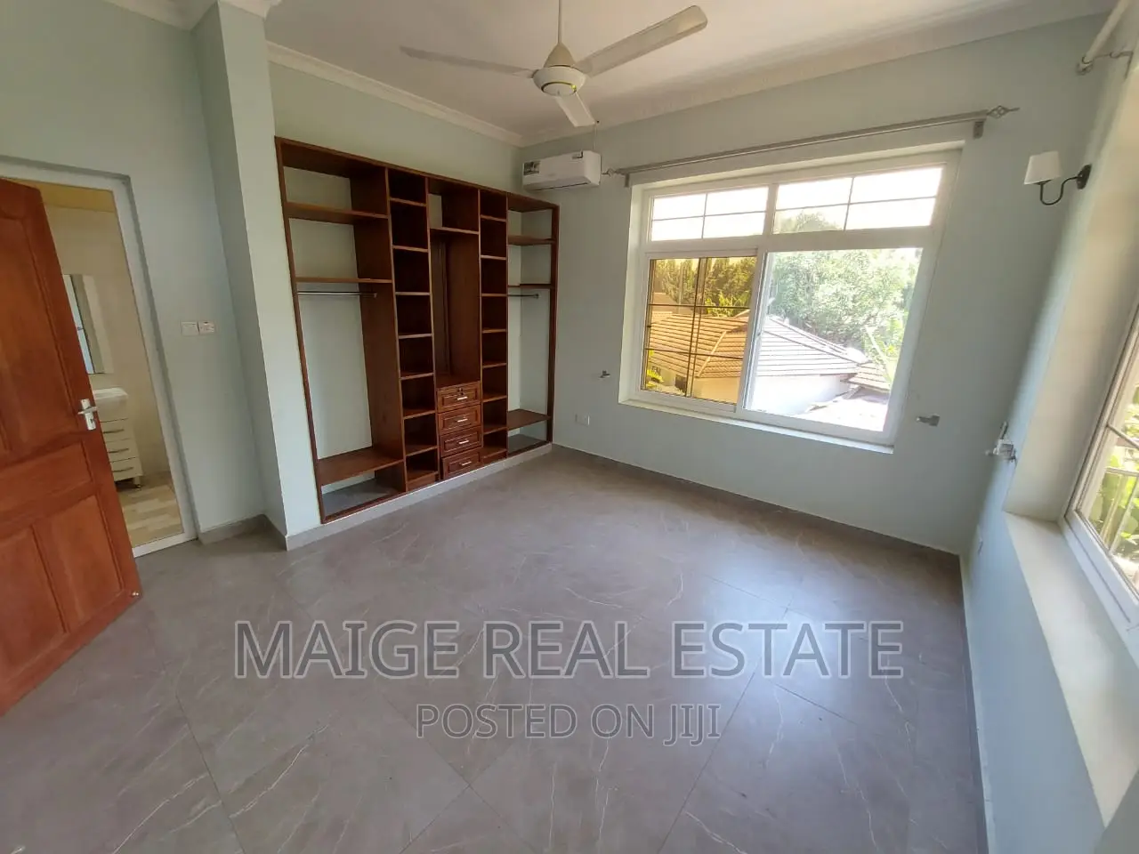 4bdrm Duplex in Ada Estate for rent