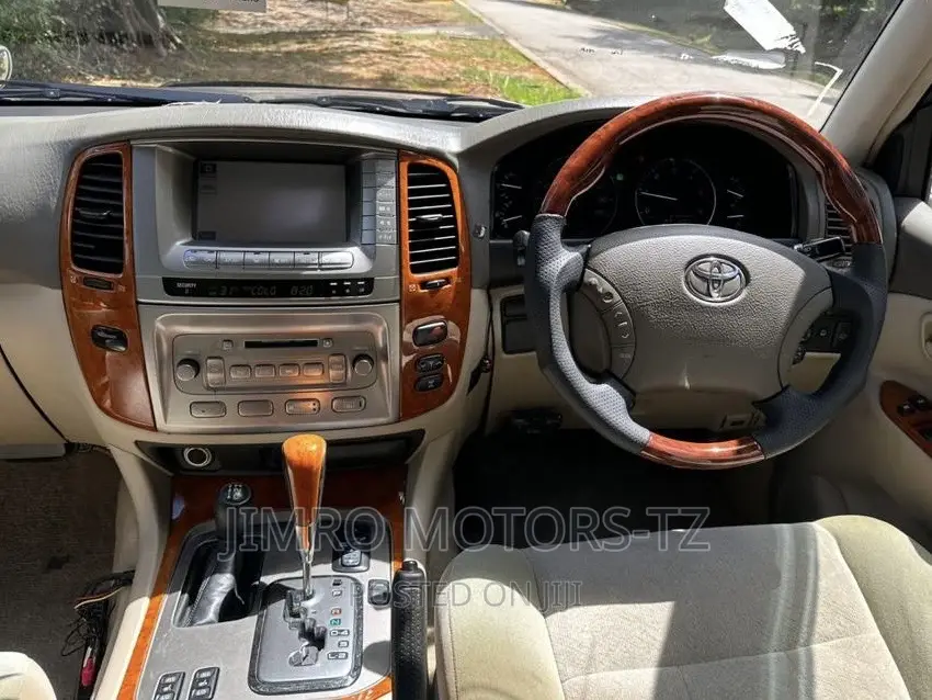 Toyota Land Cruiser 2002 Beige