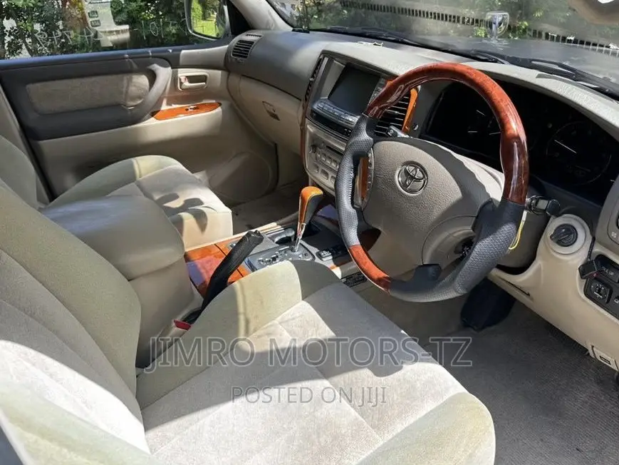 Toyota Land Cruiser 2002 Beige