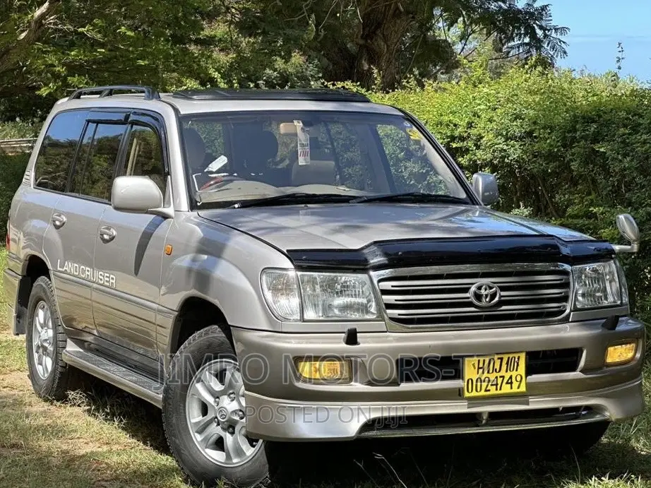 Toyota Land Cruiser 2002 Beige
