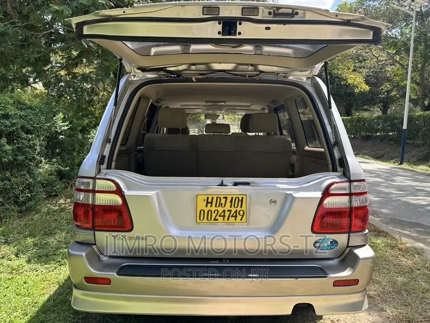 Toyota Land Cruiser 2002 Beige