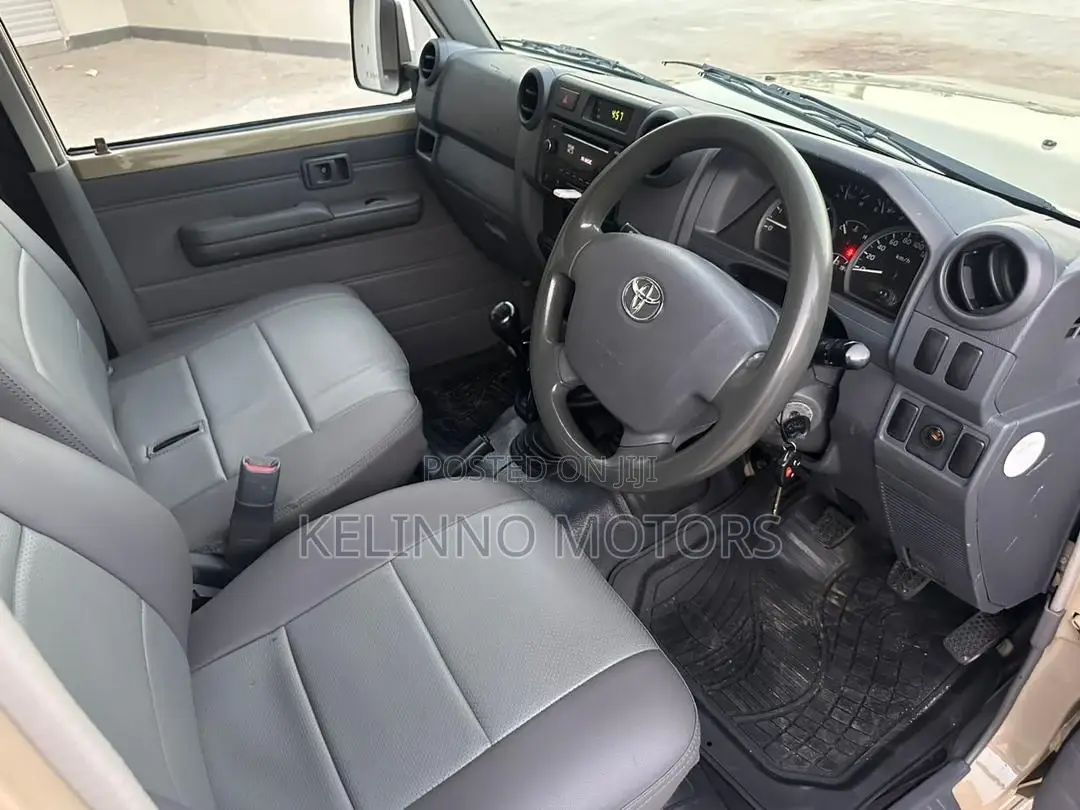 Toyota Land Cruiser 2015 Beige