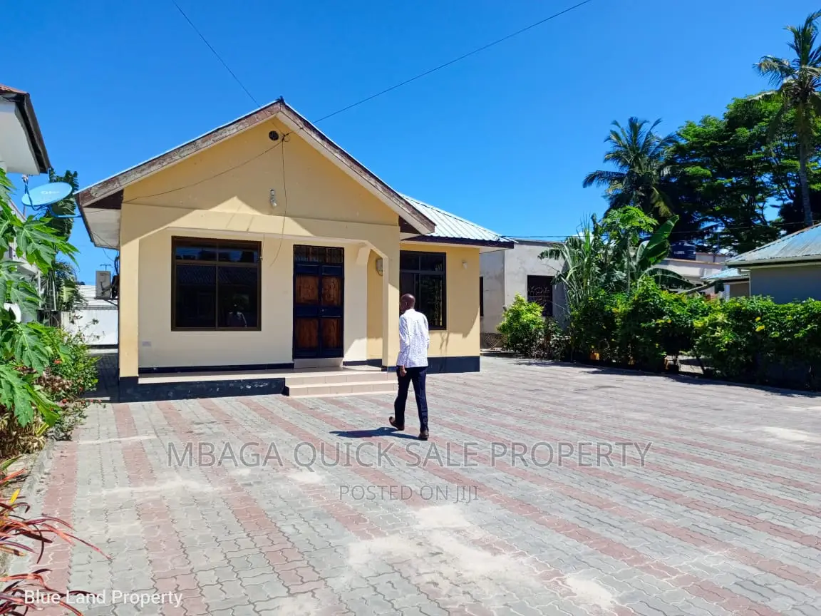3bdrm Bungalow in Mikocheni  Mawaziri for rent
