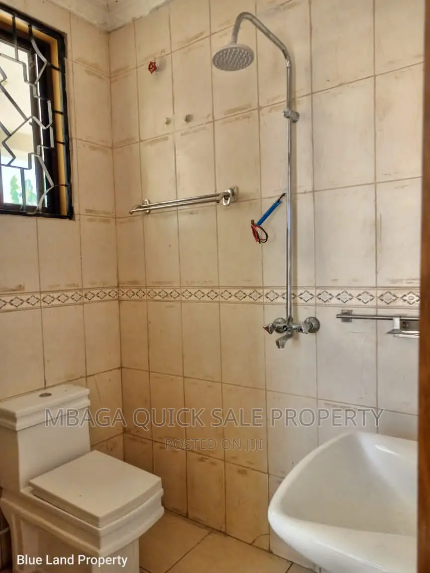 3bdrm Bungalow in Mikocheni  Mawaziri for rent