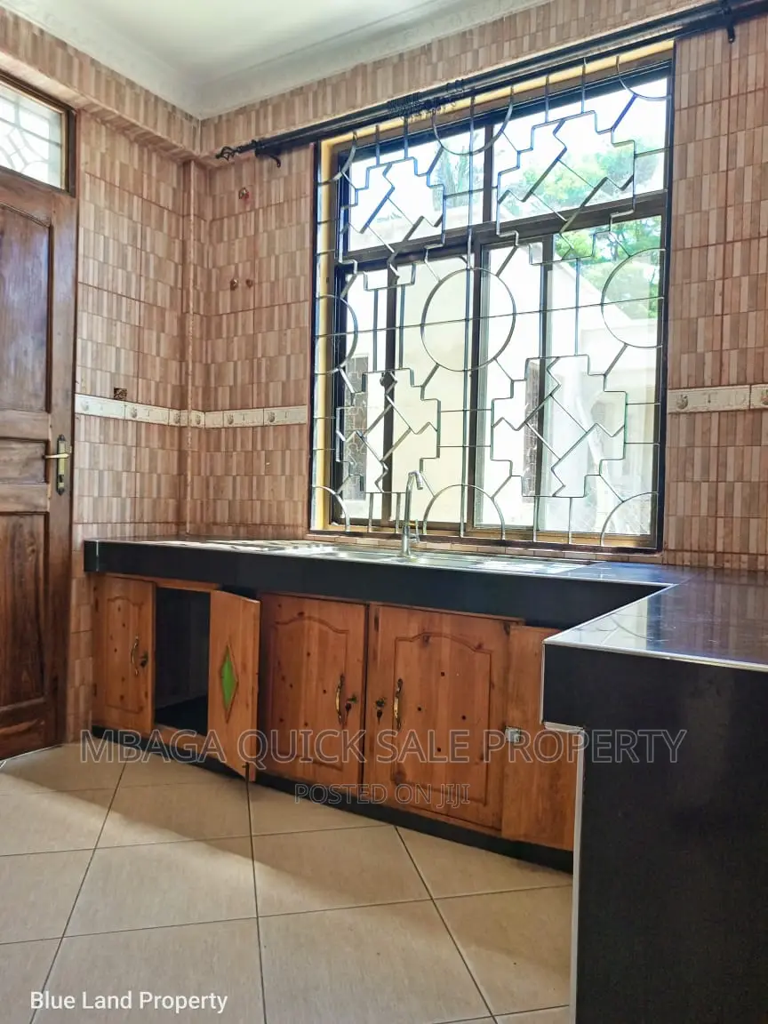 3bdrm Bungalow in Mikocheni  Mawaziri for rent