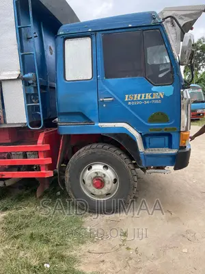 Mitsubishi Fuso 1991 Blue