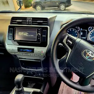 Toyota Land Cruiser Prado 2018 Black