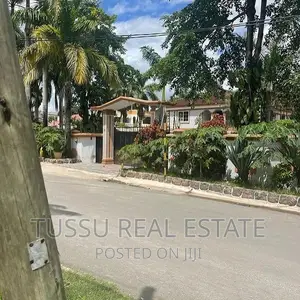 4bdrm Duplex in Msasani Penisula, Kinondoni for sale