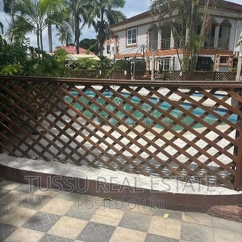 4bdrm Duplex in Msasani Penisula, Kinondoni for sale