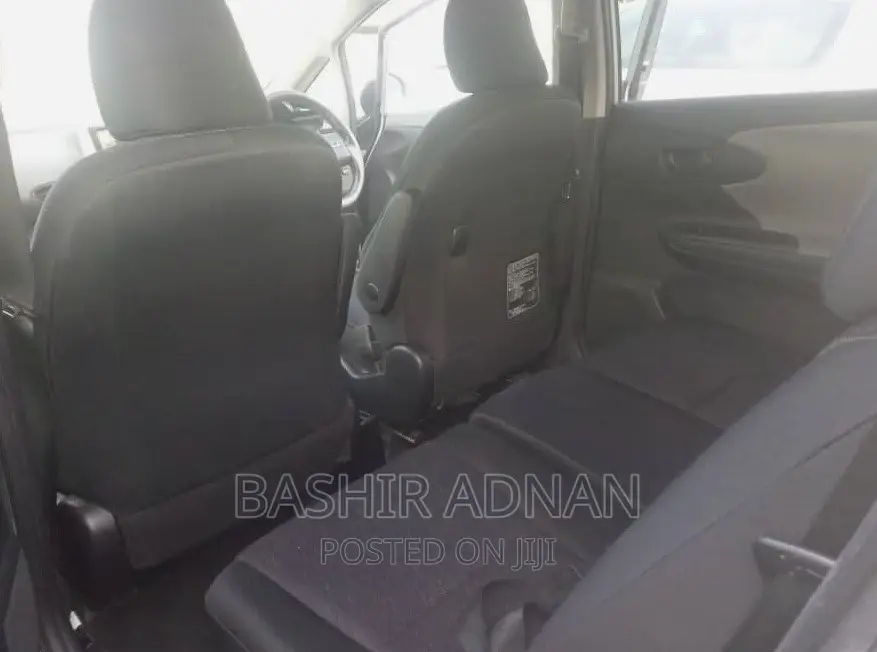 Toyota Wish 2010 Silver