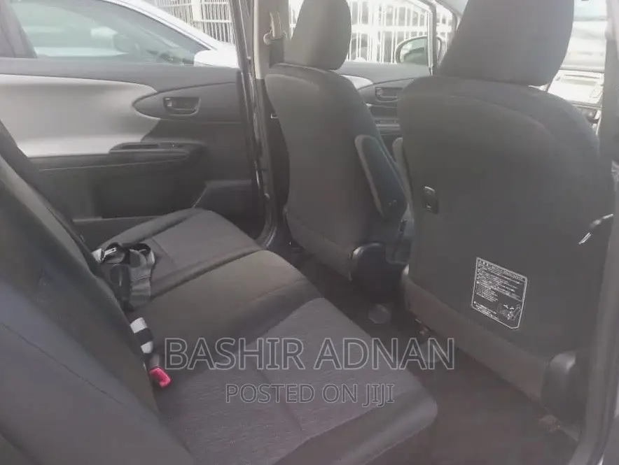 Toyota Wish 2010 Silver