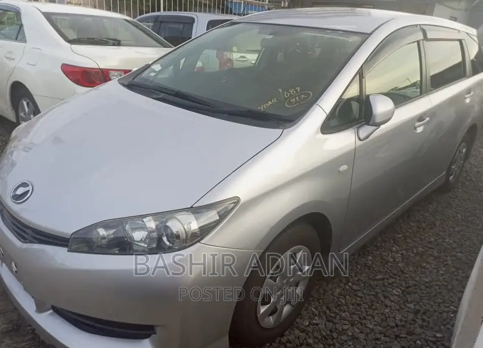 Toyota Wish 2010 Silver