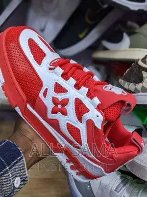 Mens Sneakers Louis Vuitton RED