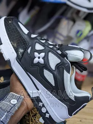Mens Sneakers Louis Vuitton Black