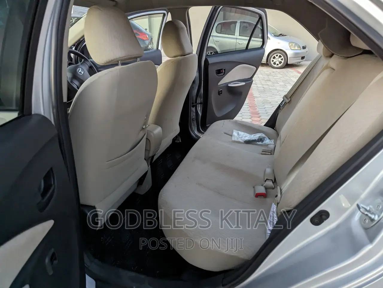 Toyota Belta 2007 Silver