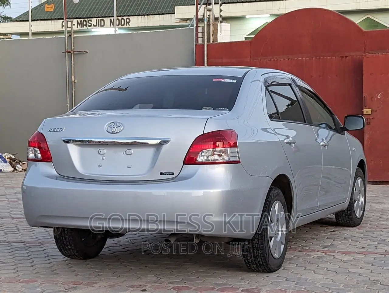 Toyota Belta 2007 Silver