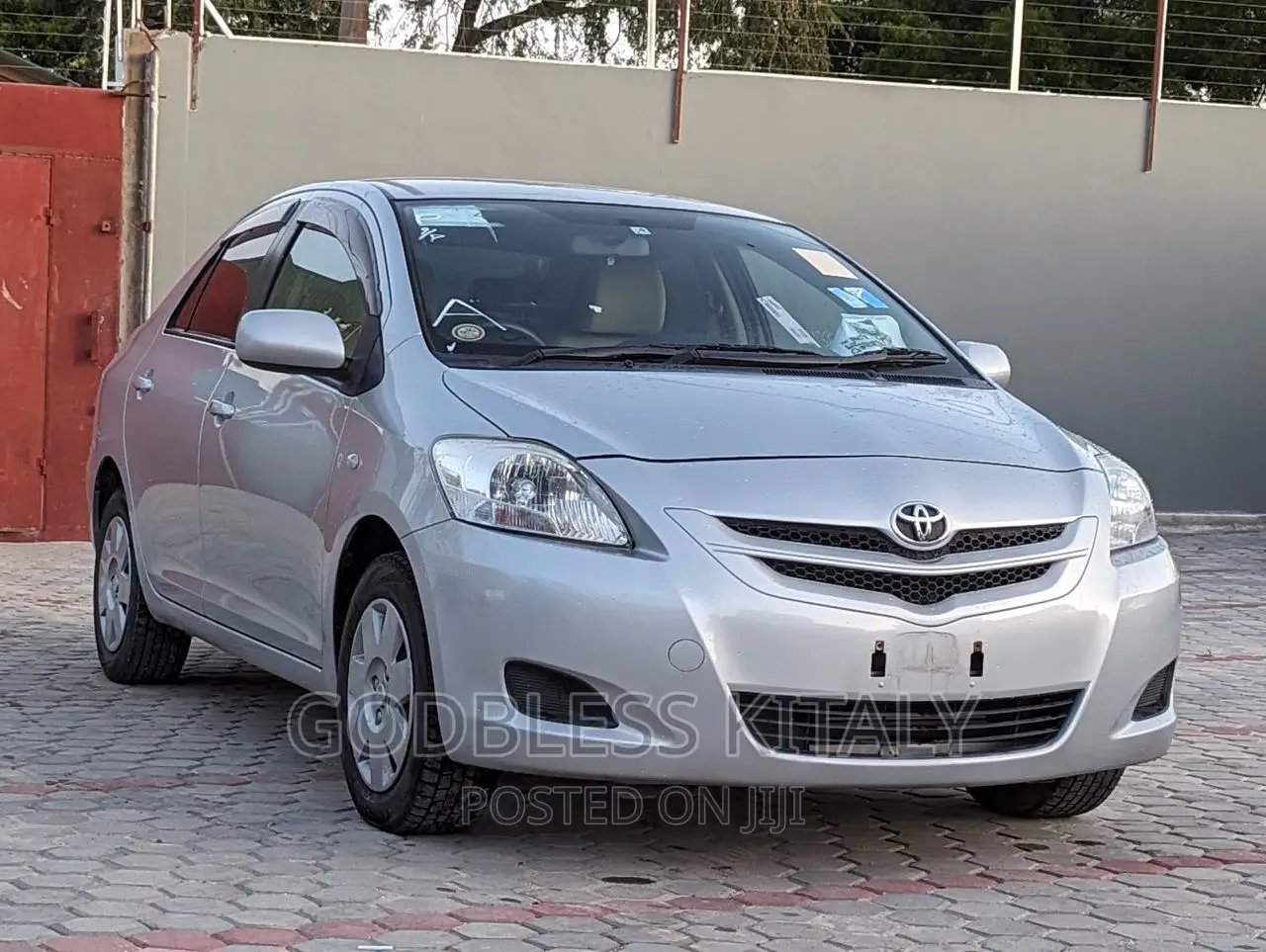 Toyota Belta 2007 Silver