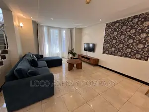 Photo - Furnished 4bdrm Villa in Loco Real Estate, Oyster Bay for rent
