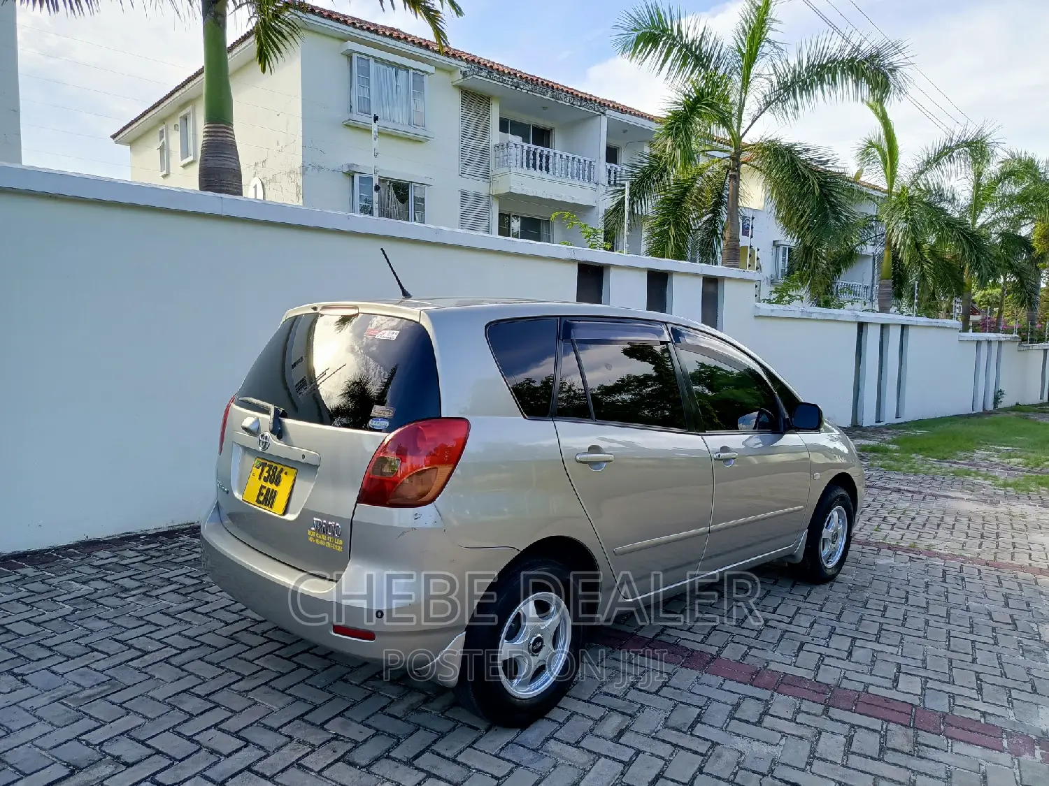 Toyota Corolla Spacio 2003 Gold
