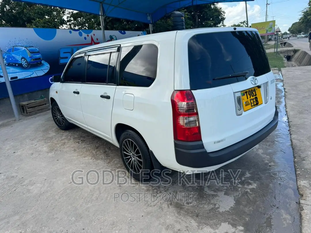 Toyota Succeed 2006 White