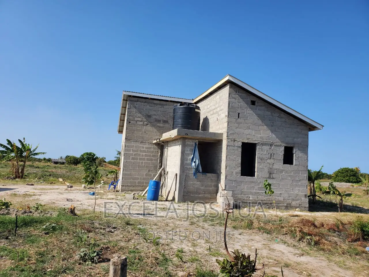 Eneo Lina Nyumba Haijaisha Linauzwa Kigamboni Pemba Mnazi