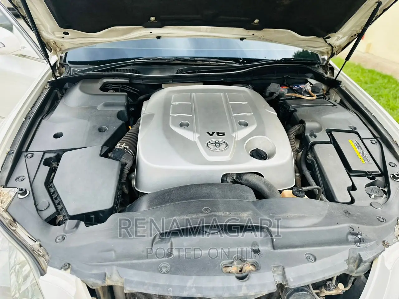 Toyota Crown 2006 White