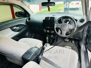 Toyota IST 2008 Gray