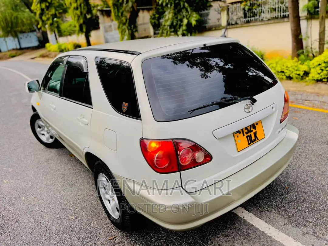 Toyota Harrier 2001 Beige