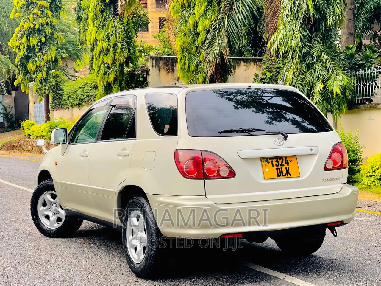 Toyota Harrier 2001 Beige