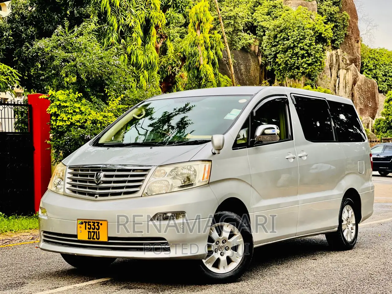 Toyota Alphard 2004 Silver
