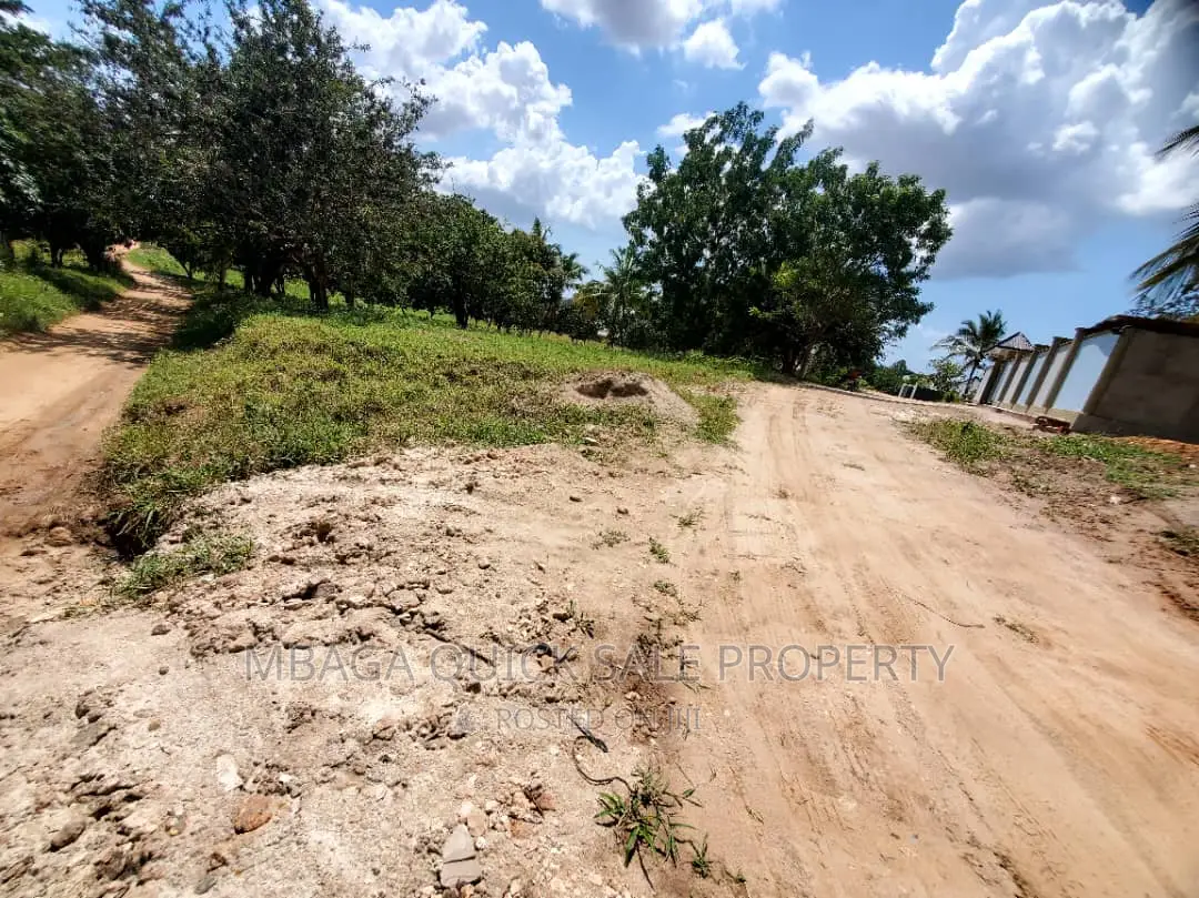 Kiwanja Kinauzwa Madale