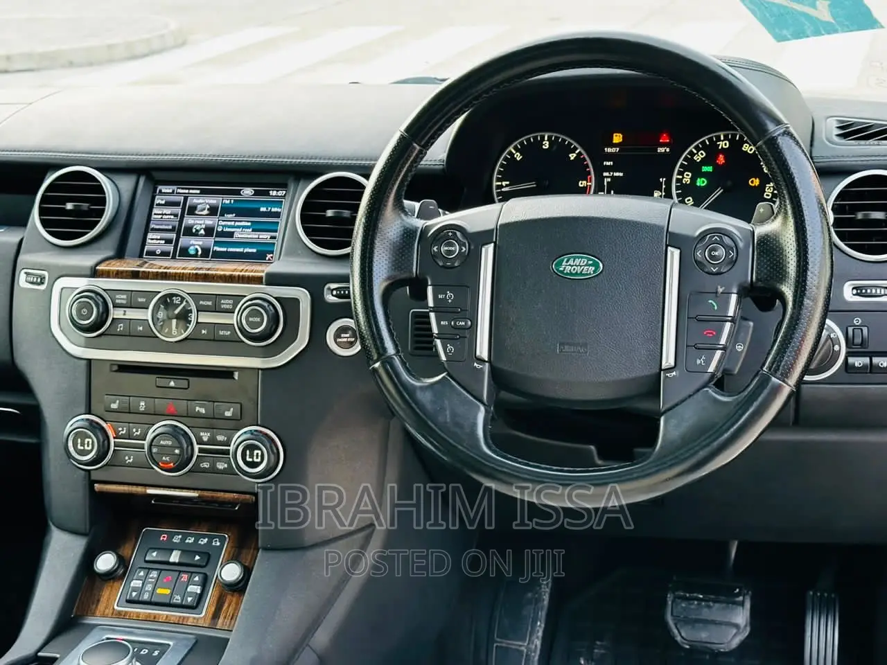 Land Rover Discovery 2013 Black