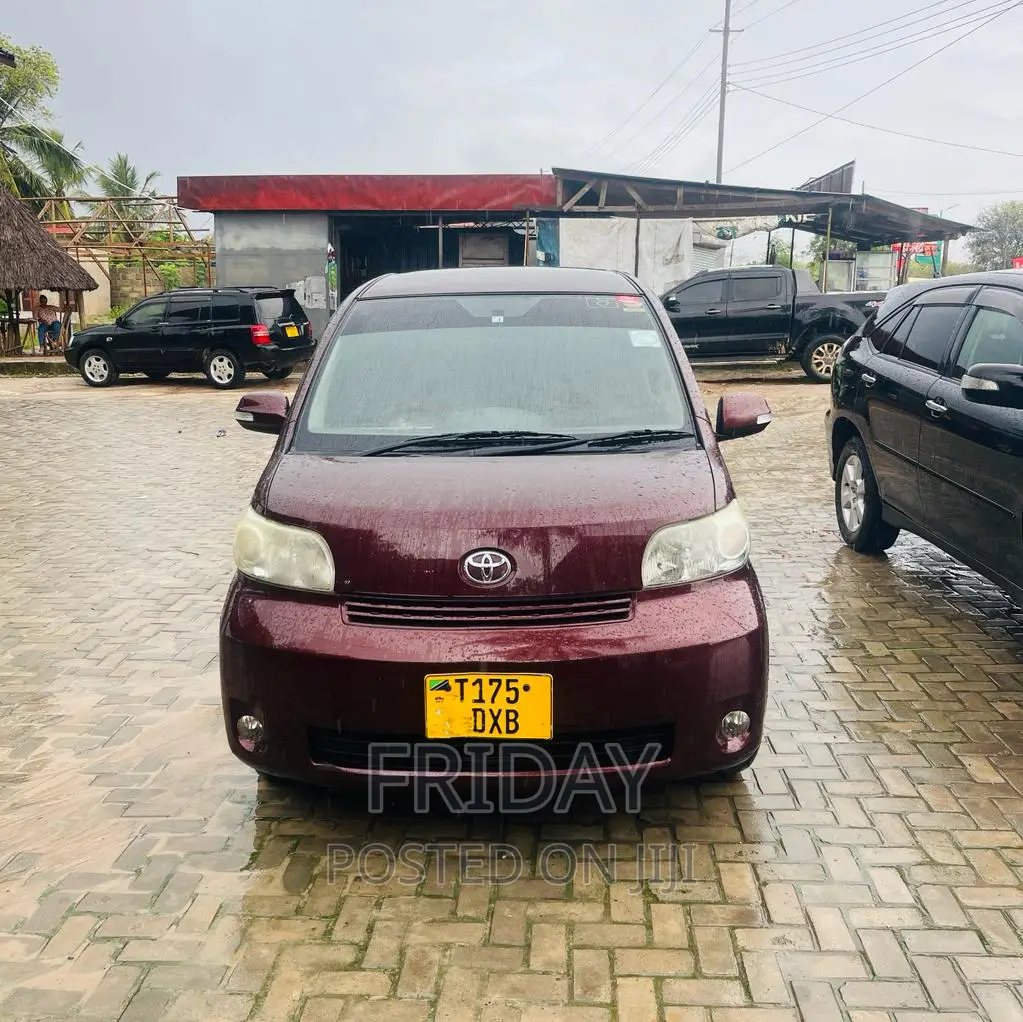 Toyota Porte 1.5 FWD 2010 Ivory