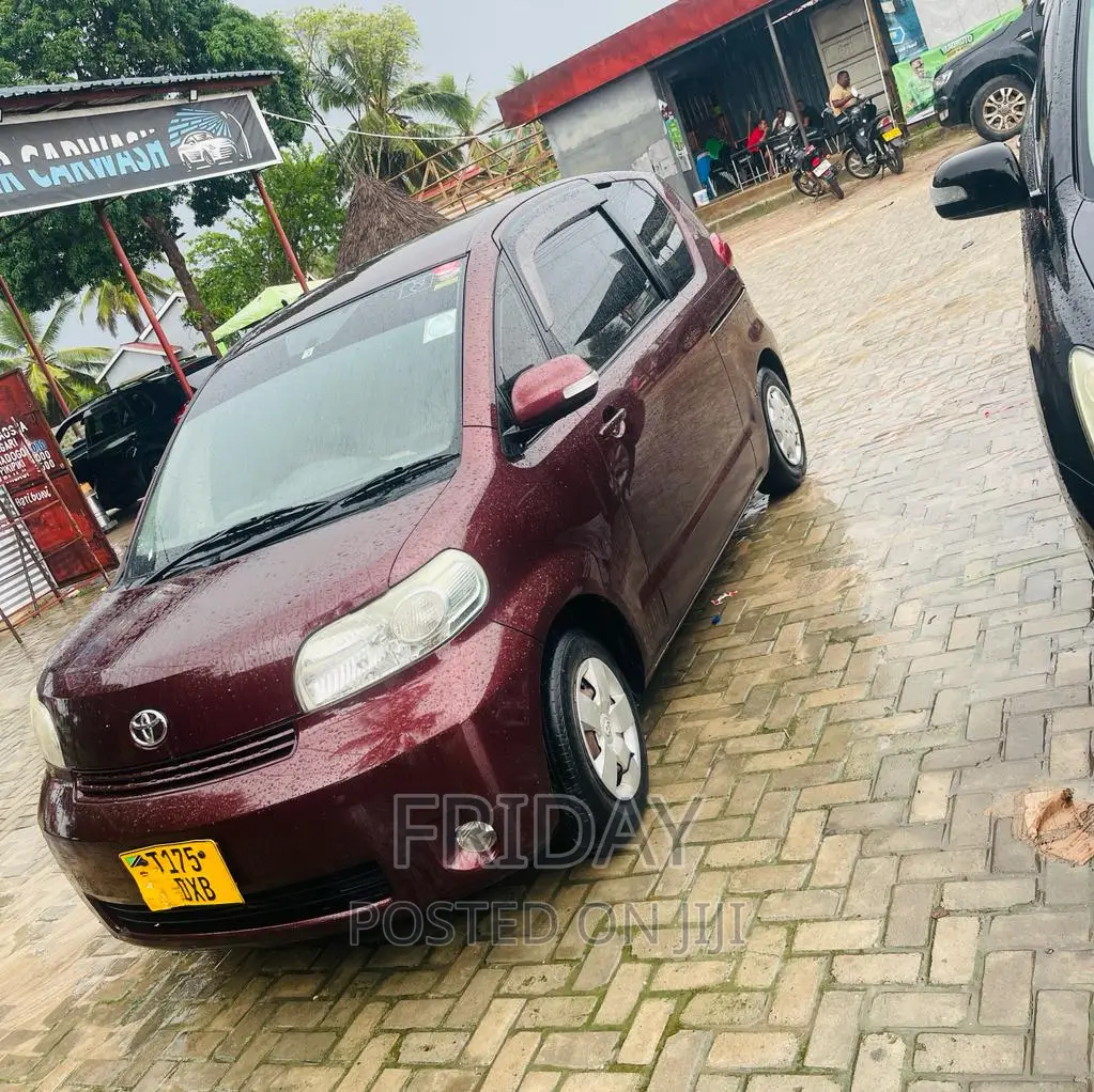 Toyota Porte 1.5 FWD 2010 Ivory