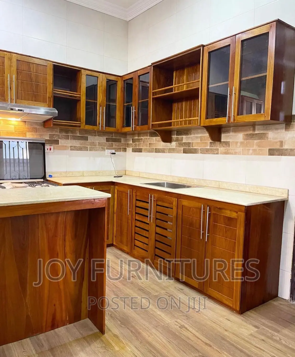 Kitchen Cabinets (Mninga)