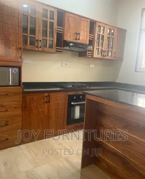 Kitchen Cabinets (Mninga)