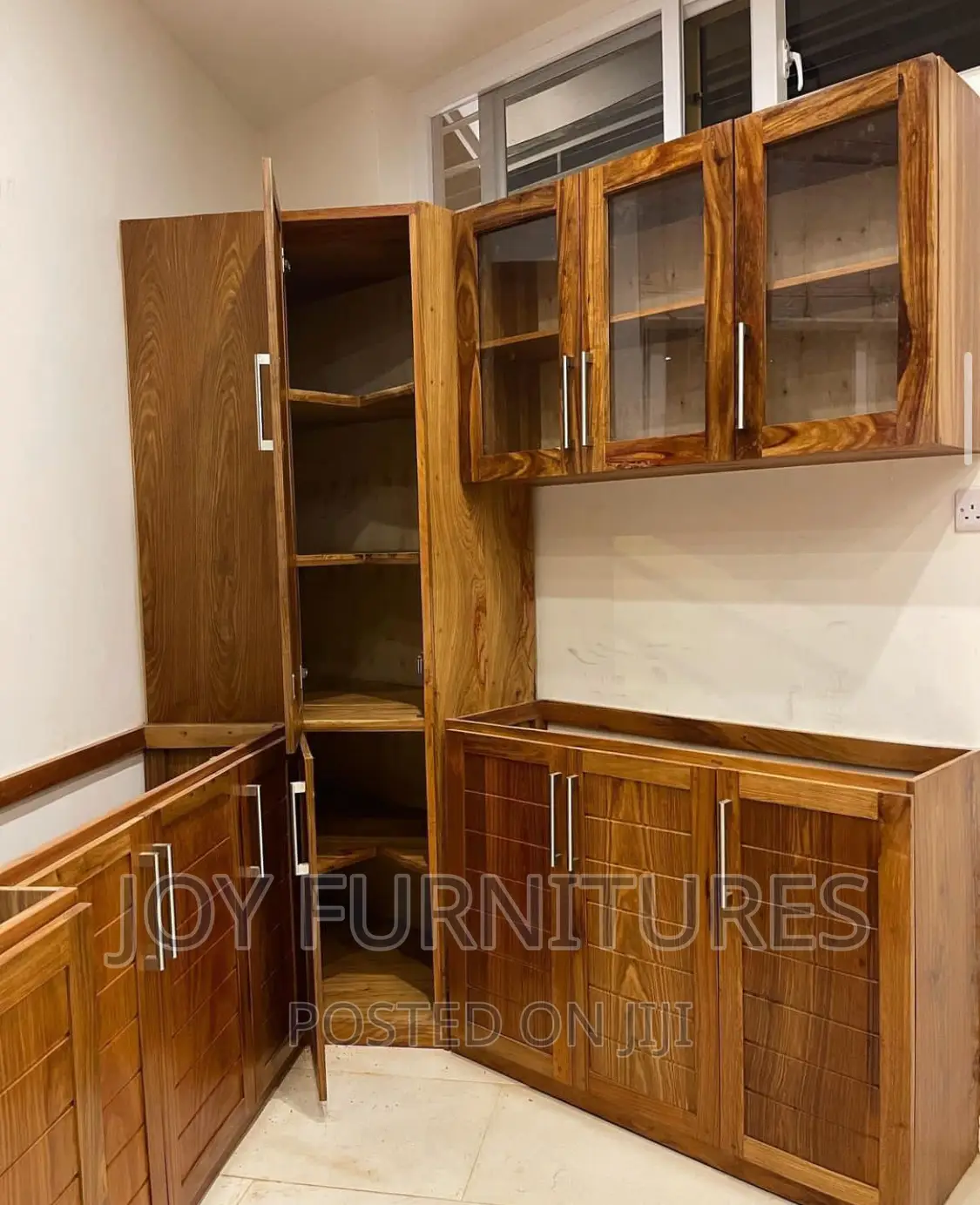 Kitchen Cabinets (Mninga)