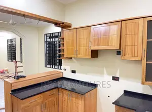 Kitchen Cabinets (Mkongo )