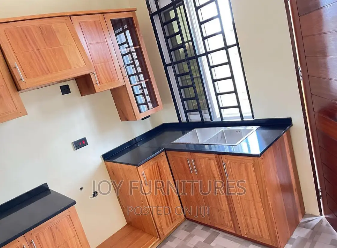 Kitchen Cabinets (Mkongo )