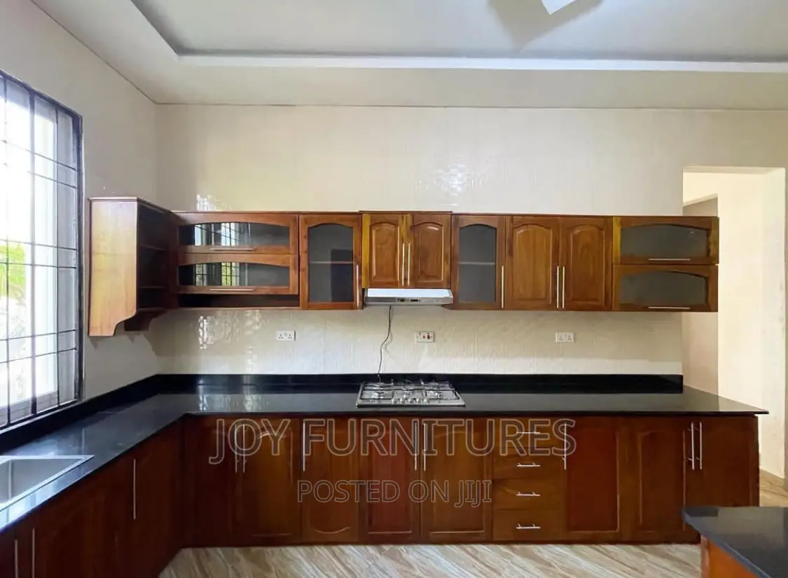 Kitchen Cabinets (Mninga)