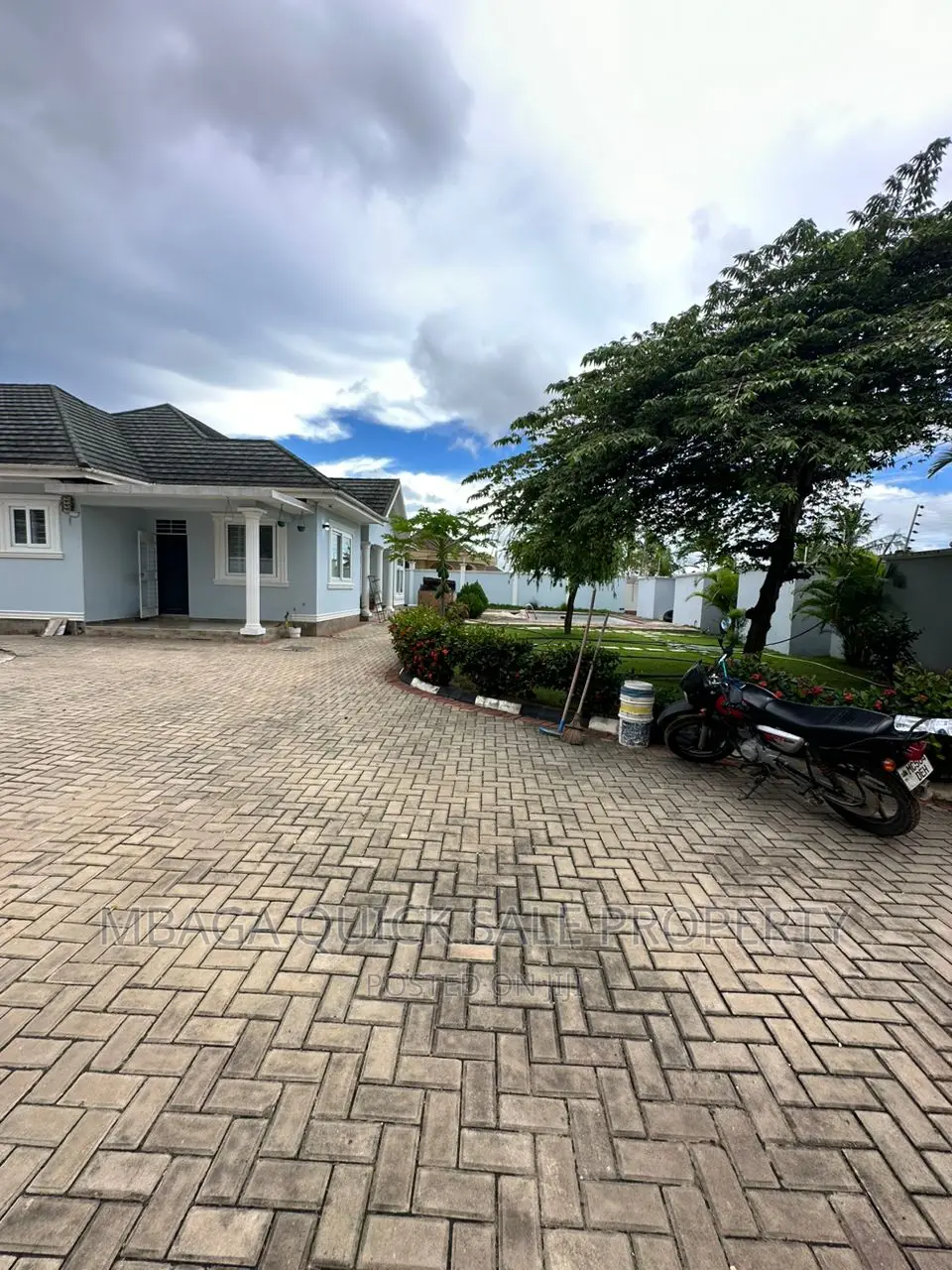 3bdrm Bungalow in Goba  Kwa  Kulangwa, Mbezi Beach for rent
