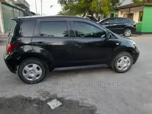 Toyota IST 2004 Black