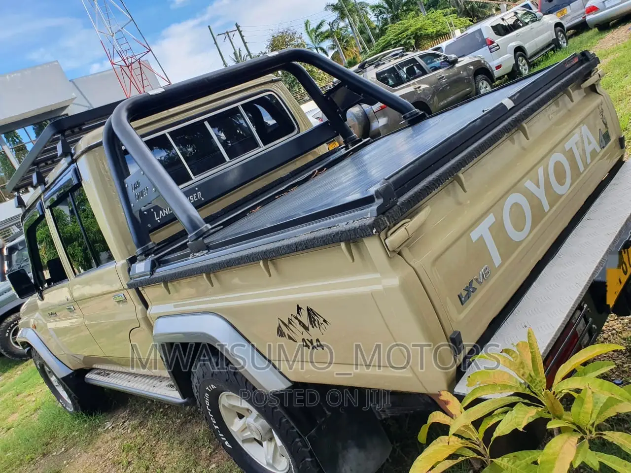 Toyota Land Cruiser 2018 Gold