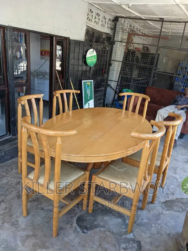 Dinning Table Kali Sana