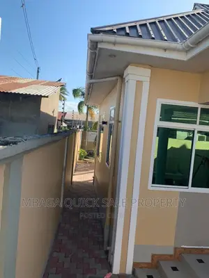 5bdrm Bungalow in Temeke Abiola, Azimio for rent