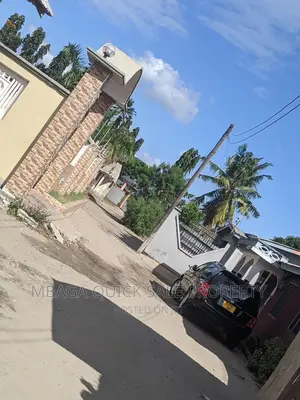 5bdrm Bungalow in Temeke Abiola, Azimio for rent