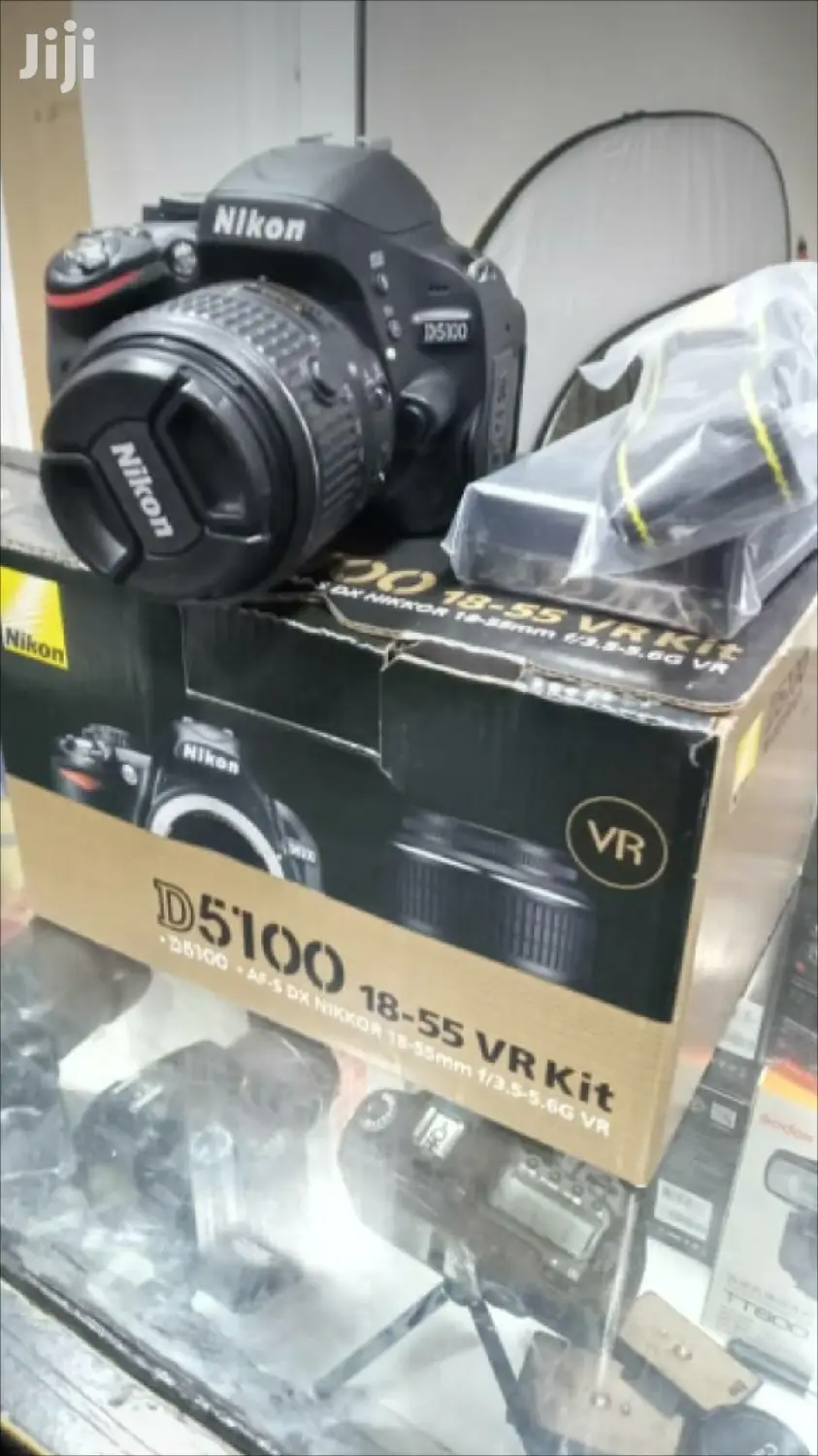 Nikon D5100 DSLR Camera