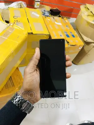 Sony Xperia 8 SOV42 64 GB Black