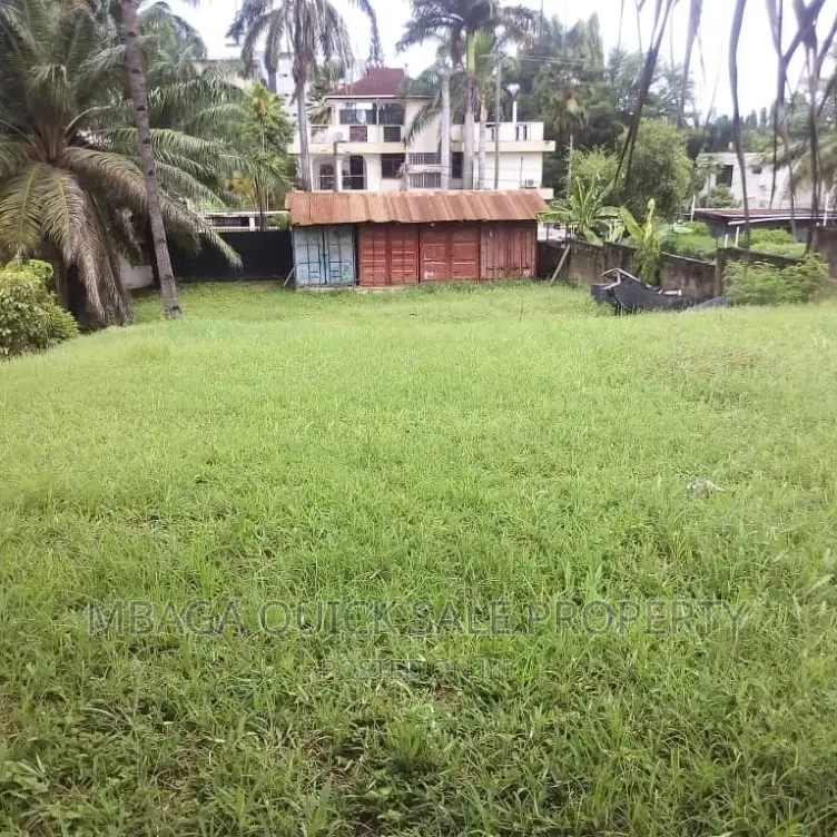 Furnished 5bdrm House in Ada Estate for sale